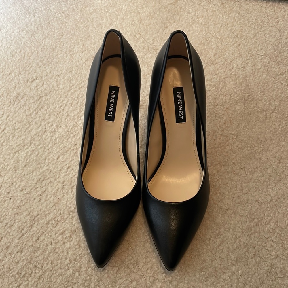 Nine West Ezra Black Heel Size 7